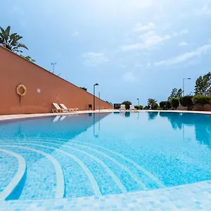  Villa Comfortable 4-bedroom With Private Gardens